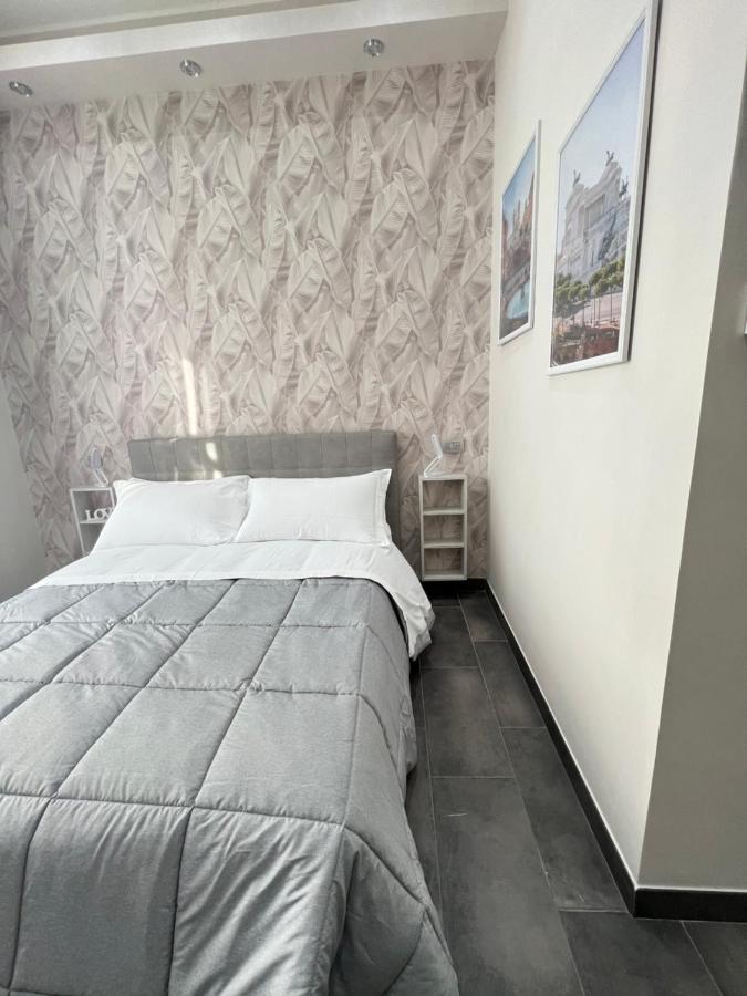 Julia Luxury Suite โรม ภายนอก รูปภาพ