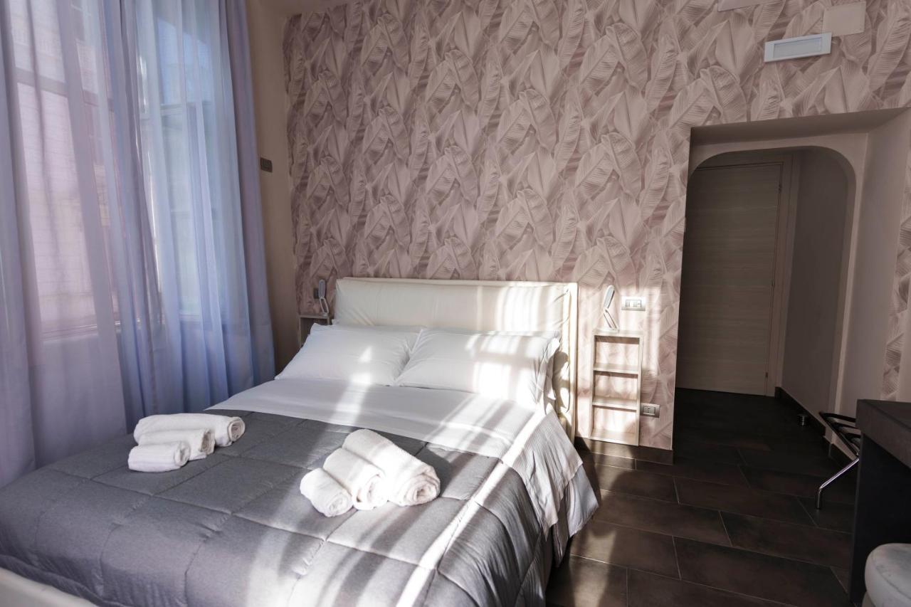 Julia Luxury Suite โรม ภายนอก รูปภาพ