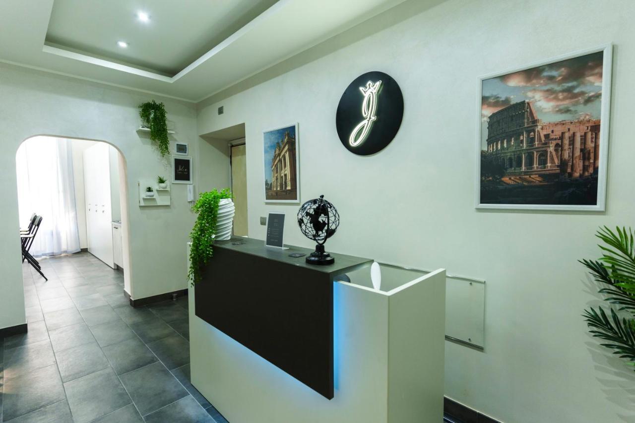 Julia Luxury Suite โรม ภายนอก รูปภาพ