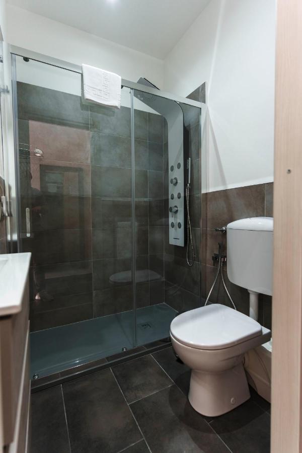 Julia Luxury Suite โรม ภายนอก รูปภาพ