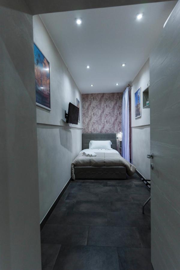 Julia Luxury Suite โรม ภายนอก รูปภาพ