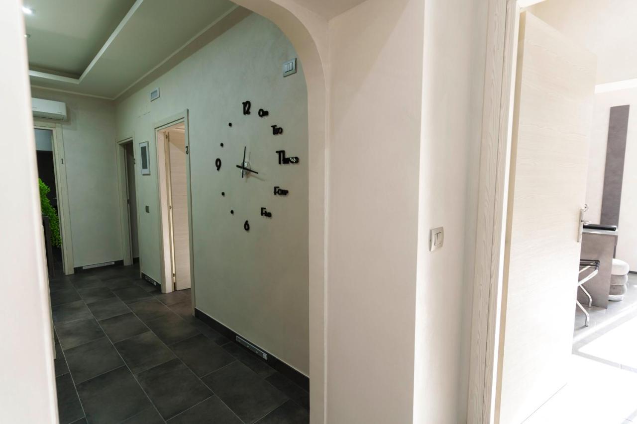 Julia Luxury Suite โรม ภายนอก รูปภาพ