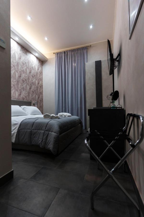 Julia Luxury Suite โรม ภายนอก รูปภาพ