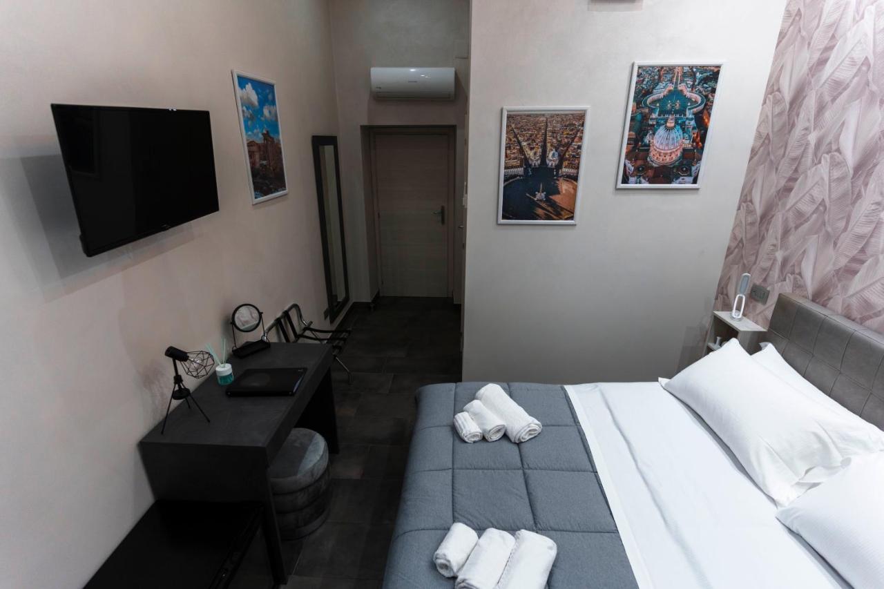 Julia Luxury Suite โรม ภายนอก รูปภาพ